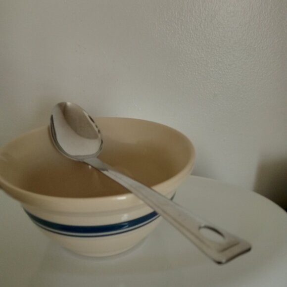 Oneida Hvy. Duty S.S. Mashed potato/Serving spoon/ Cooking spoon/chili stirrer - Picture 1 of 9